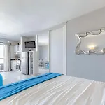 Lovely Lavaggi Sea View Apartman *